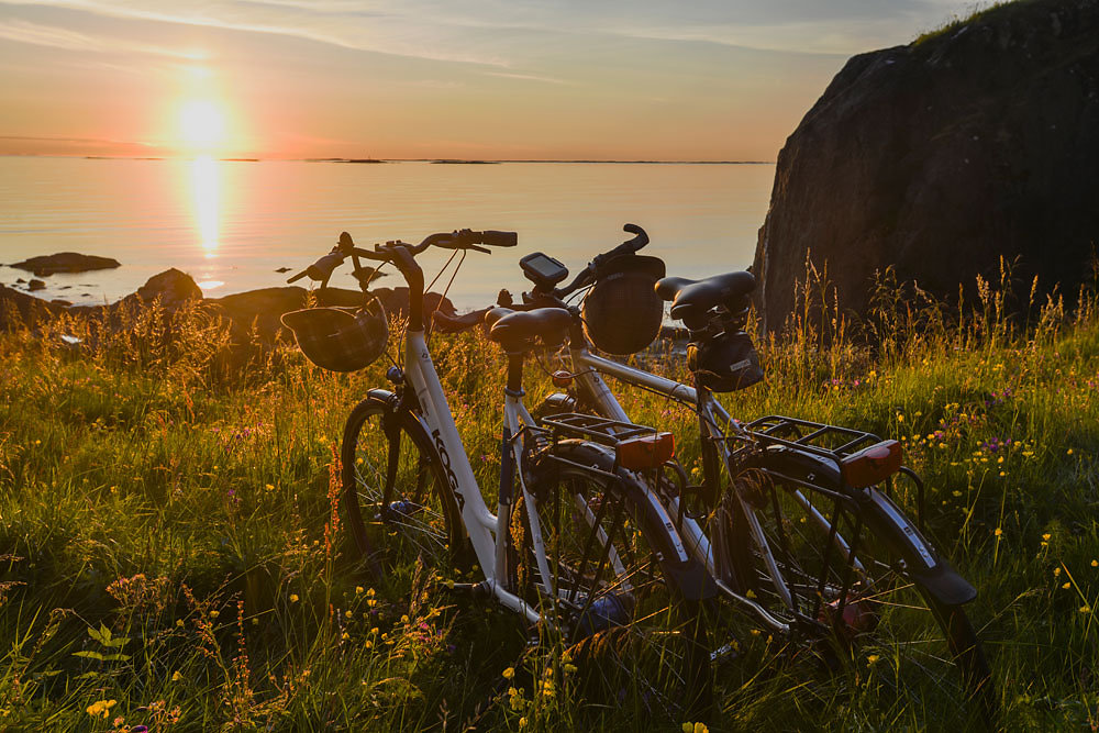 norwegen-helgelandskueste-fahrrad-mitternachtssonne.jpg